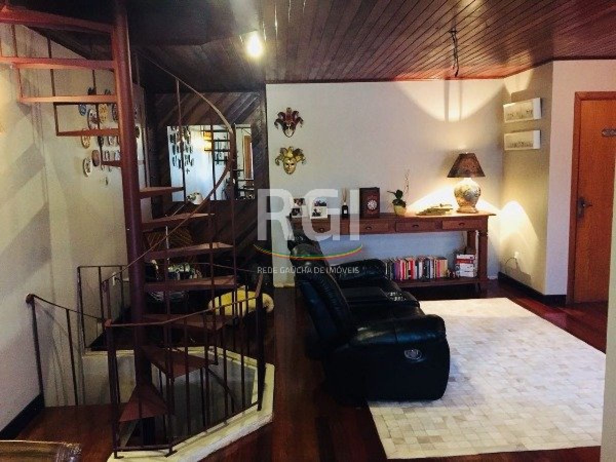 Cobertura à venda com 249m², 3 quartos, 2 vagas no bairro Petrópolis em Porto Alegre - Foto 1