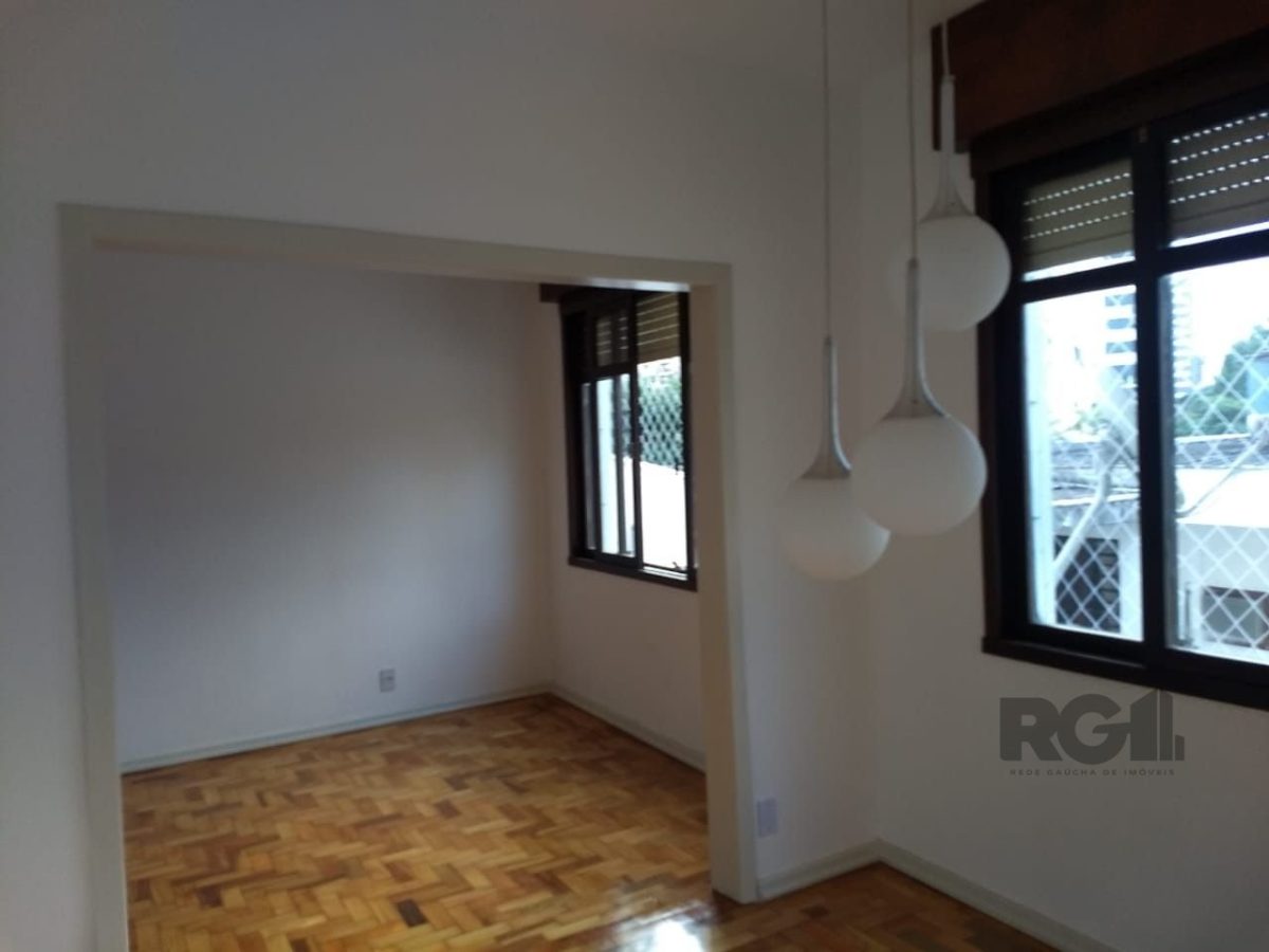 Apartamento à venda com 88m², 2 quartos, 1 vaga no bairro Petrópolis em Porto Alegre - Foto 1