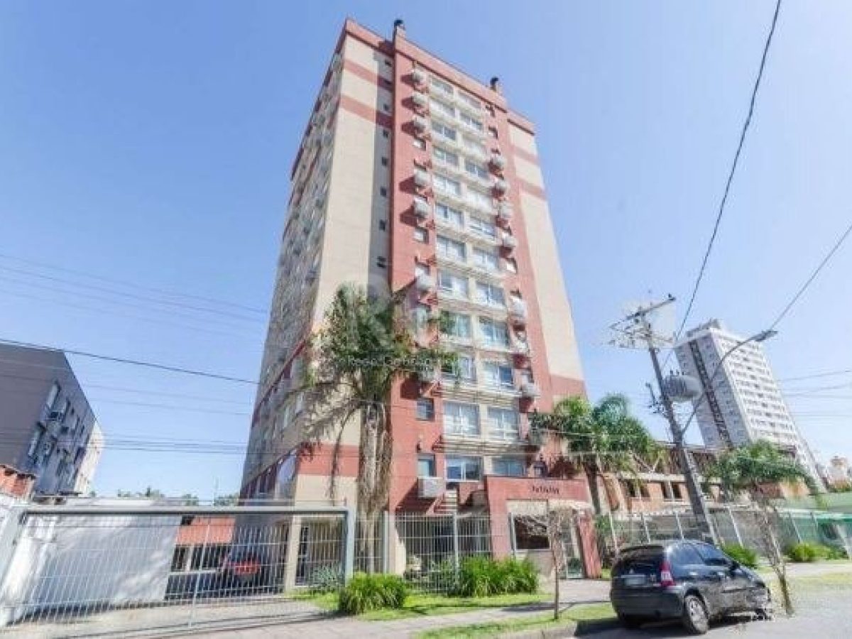 Apartamento à venda com 67m², 3 quartos, 1 suíte, 1 vaga no bairro Partenon em Porto Alegre - Foto 1