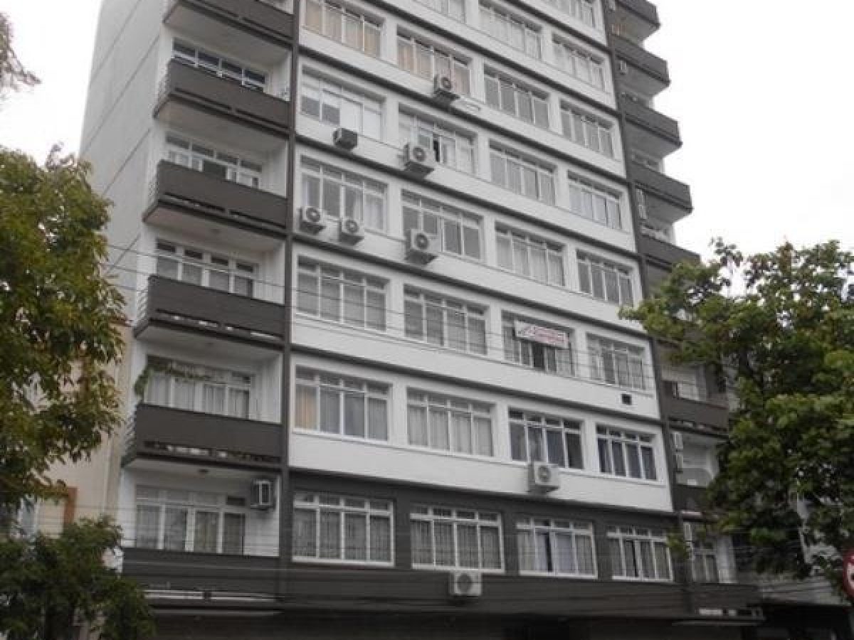 Apartamento à venda com 107m², 3 quartos, 1 suíte no bairro Farroupilha em Porto Alegre - Foto 1