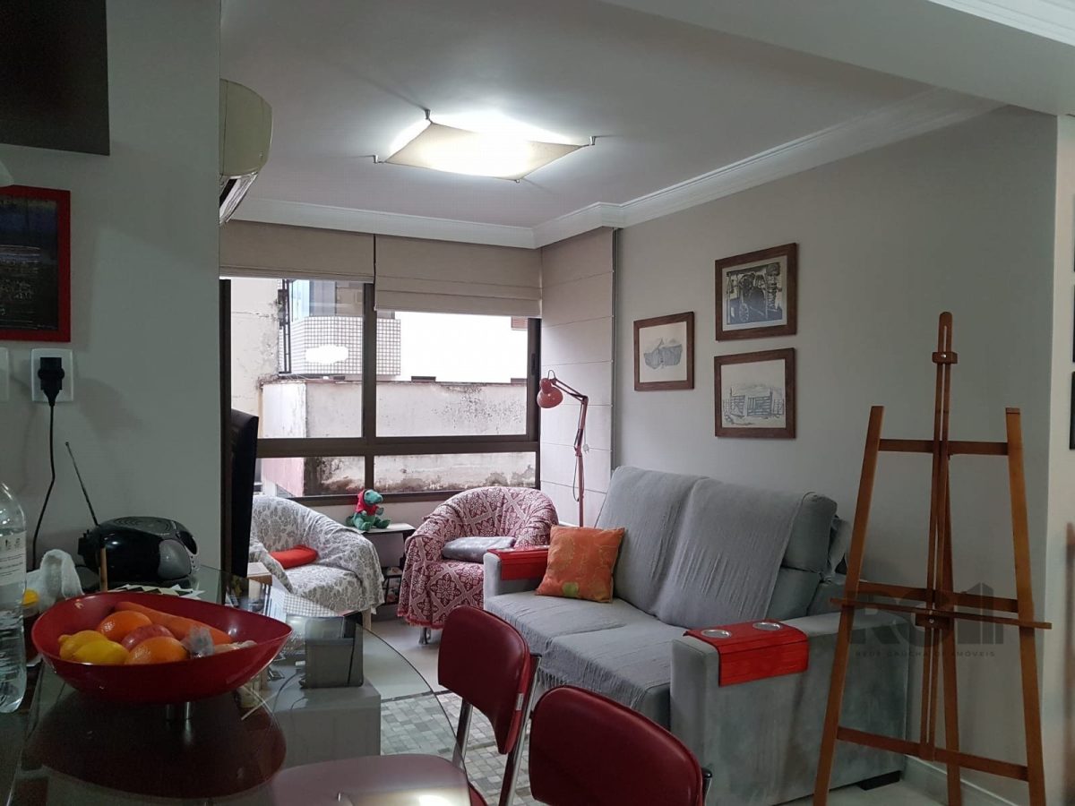 Apartamento à venda com 79m², 2 quartos, 1 suíte, 1 vaga no bairro Santana em Porto Alegre - Foto 1