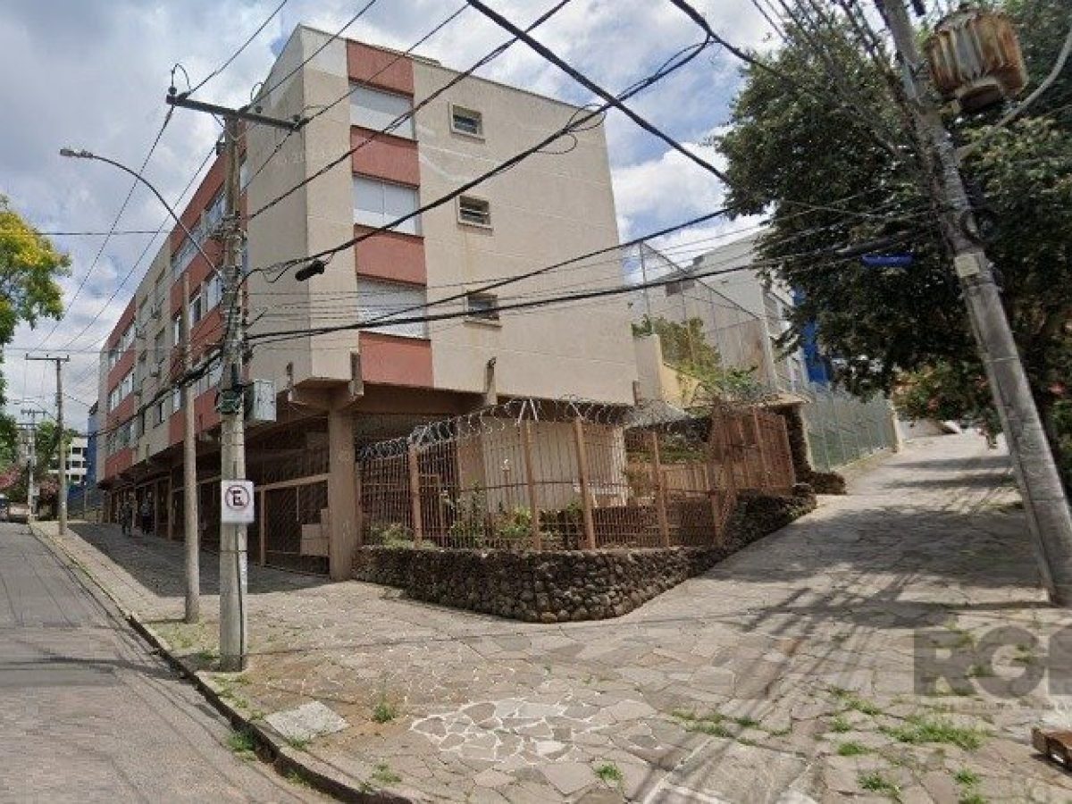 Apartamento à venda com 80m², 2 quartos, 2 vagas no bairro Petrópolis em Porto Alegre - Foto 1