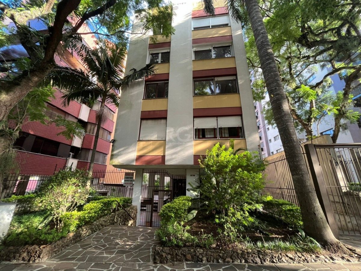 Apartamento à venda com 120m², 3 quartos, 1 suíte, 2 vagas no bairro Moinhos de Vento em Porto Alegre - Foto 1