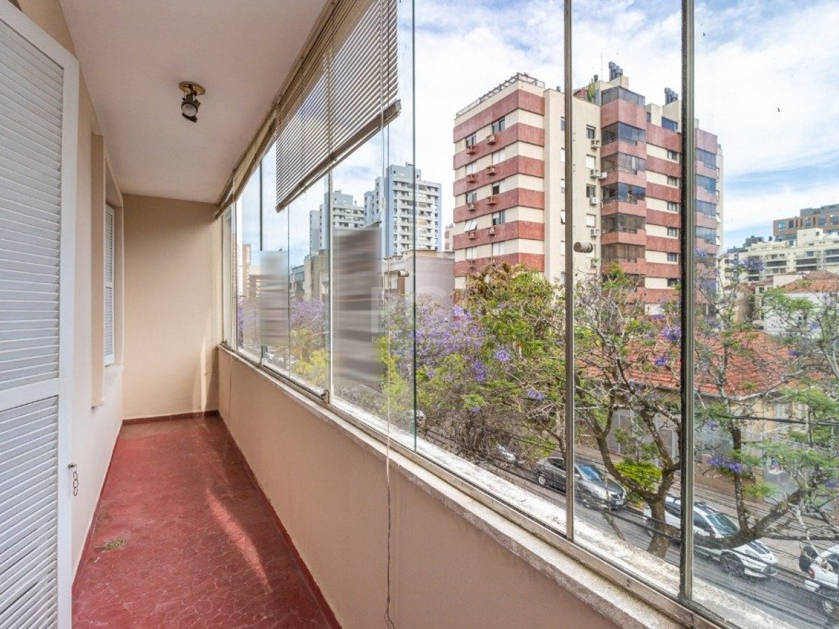 Apartamento à venda com 70m², 2 quartos no bairro Menino Deus em Porto Alegre - Foto 1