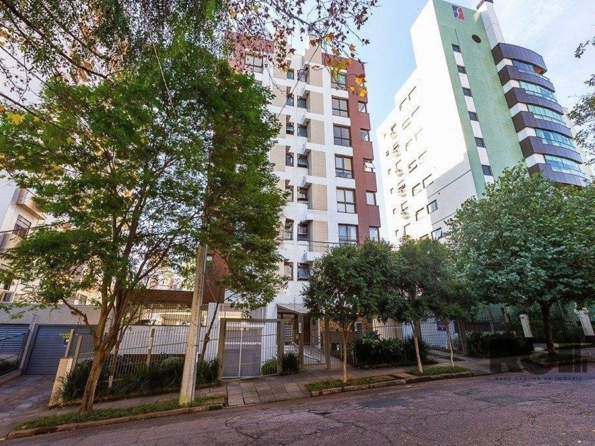 Apartamento à venda com 75m², 2 quartos, 1 suíte, 2 vagas no bairro Petrópolis em Porto Alegre - Foto 1