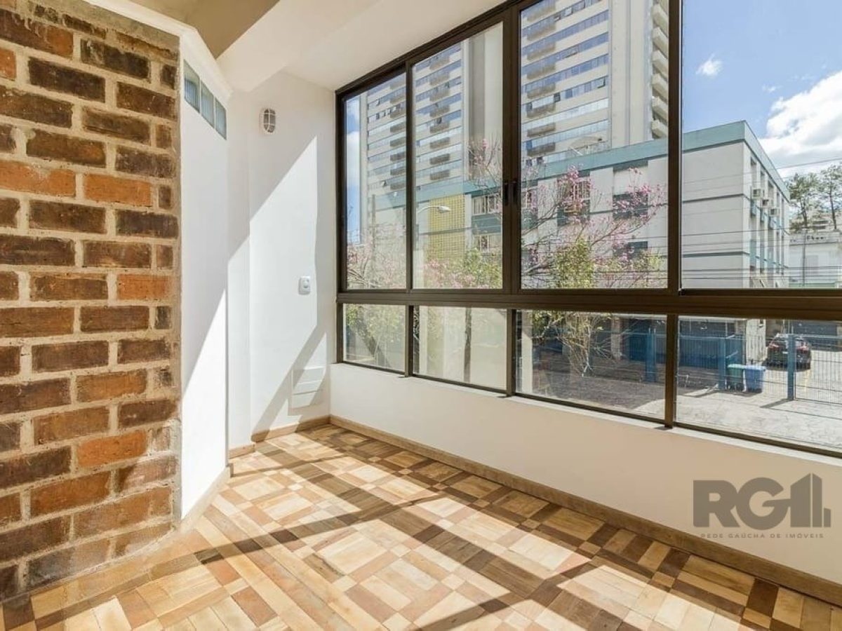 Apartamento à venda com 135m², 4 quartos, 4 suítes, 1 vaga no bairro Menino Deus em Porto Alegre - Foto 1