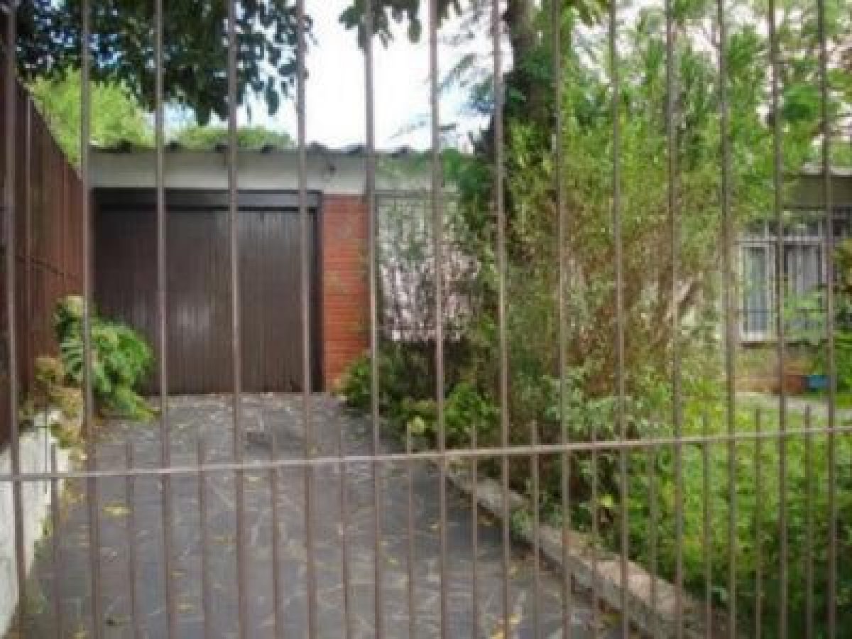 Casa à venda com 620m², 4 quartos, 3 vagas no bairro Tristeza em Porto Alegre - Foto 1