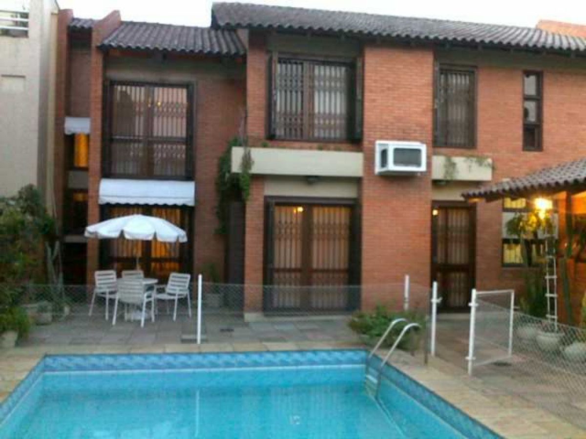 Casa à venda com 350m², 3 quartos, 1 suíte, 2 vagas no bairro São João em Porto Alegre - Foto 1