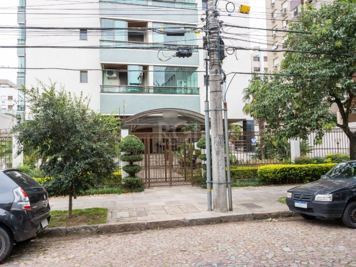 Apartamento à venda com 110m², 3 quartos, 1 suíte, 2 vagas no bairro Menino Deus em Porto Alegre - Foto 1