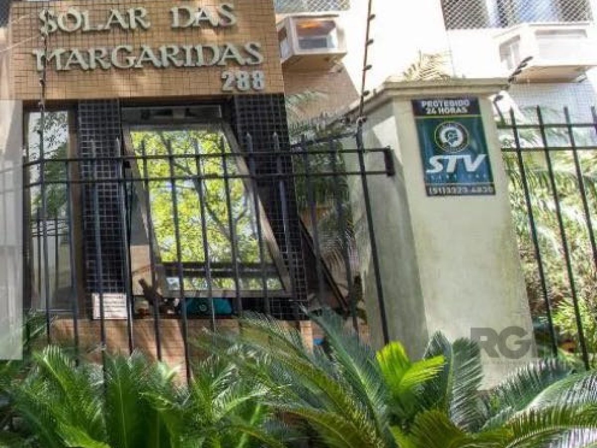 Apartamento à venda com 107m², 3 quartos, 1 suíte, 2 vagas no bairro São João em Porto Alegre - Foto 1