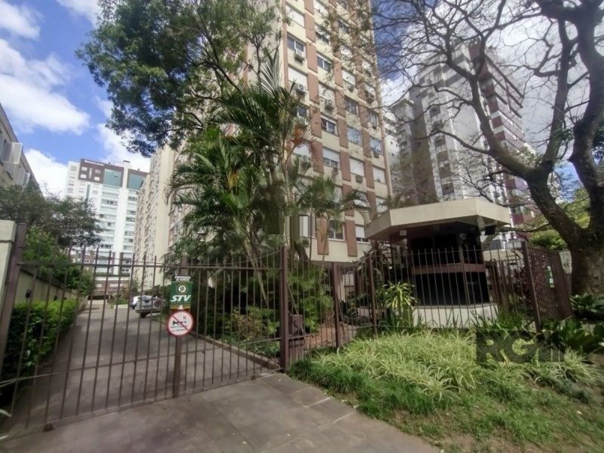 Apartamento à venda com 43m², 1 quarto, 1 vaga no bairro Moinhos de Vento em Porto Alegre - Foto 1