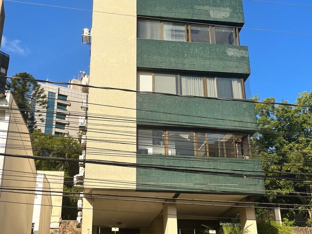 Apartamento à venda com 92m², 3 quartos, 1 suíte, 2 vagas no bairro Auxiliadora em Porto Alegre - Foto 1