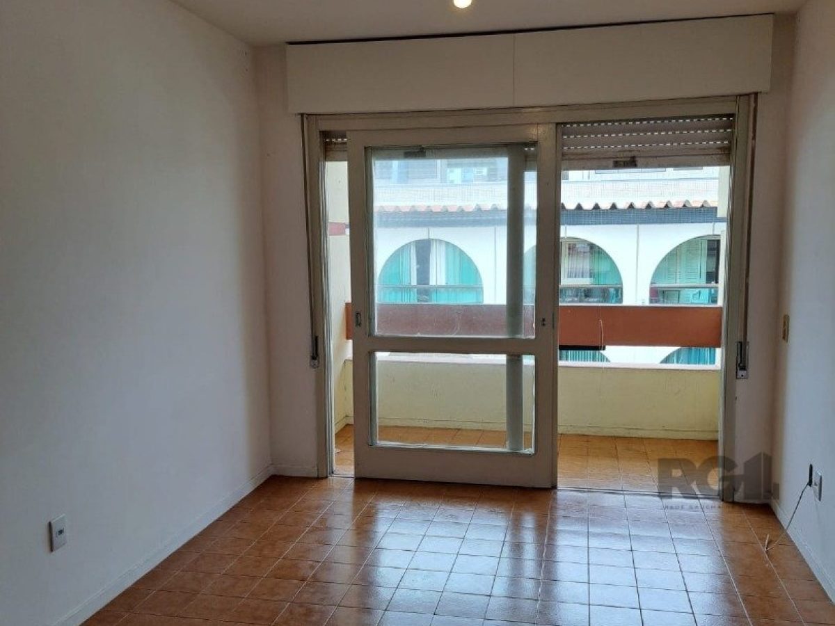 Apartamento à venda com 97m², 3 quartos, 1 vaga no bairro Centro em Capão da Canoa - Foto 1