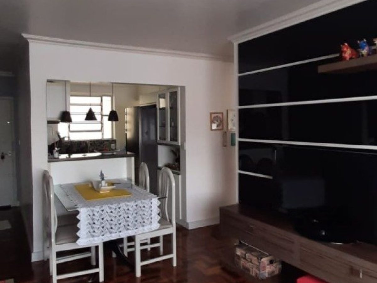 Apartamento à venda com 74m², 3 quartos, 1 vaga no bairro Vila Ipiranga em Porto Alegre - Foto 1