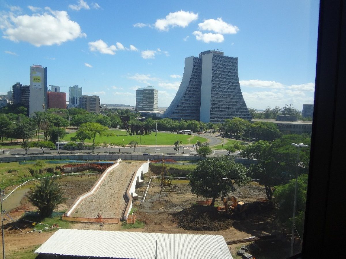 Conjunto/Sala à venda com 65m² no bairro Centro Histórico em Porto Alegre - Foto 1