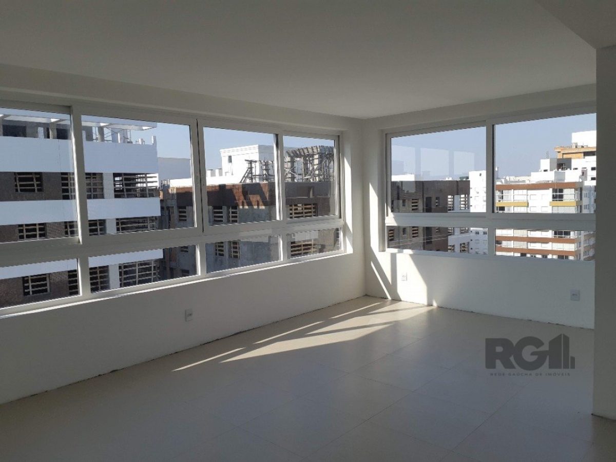 Apartamento à venda com 100m², 3 quartos, 1 suíte, 2 vagas no bairro Navegantes em Capão da Canoa - Foto 1