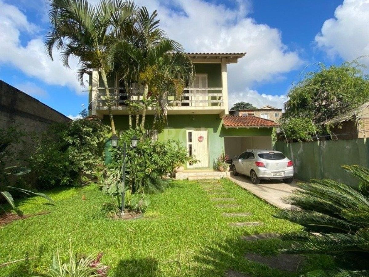 Casa à venda com 250m², 3 quartos, 1 suíte, 2 vagas no bairro Cristal em Porto Alegre - Foto 1