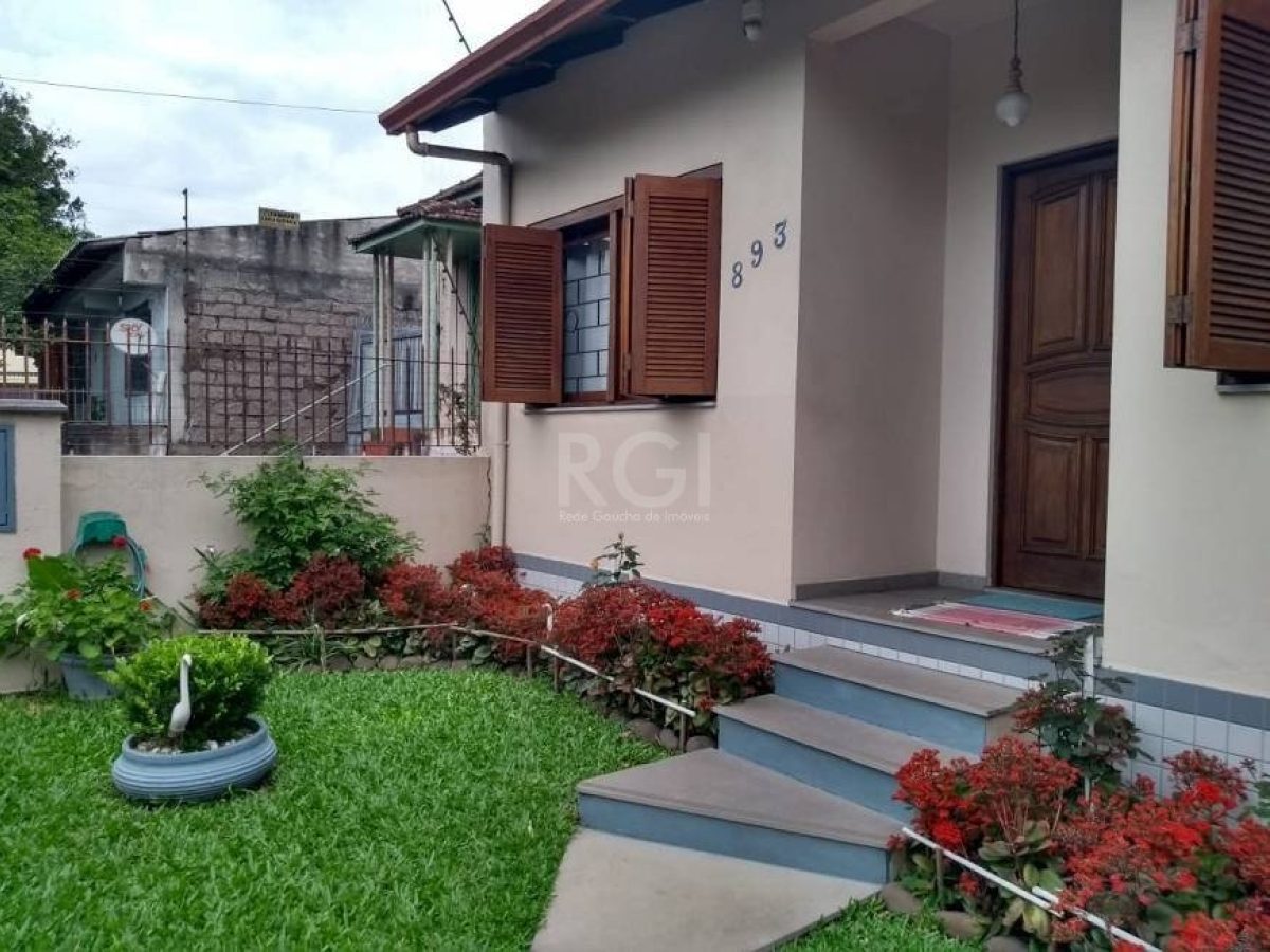 Casa à venda com 230m², 4 quartos, 1 suíte, 2 vagas no bairro Jardim Itu em Porto Alegre - Foto 1