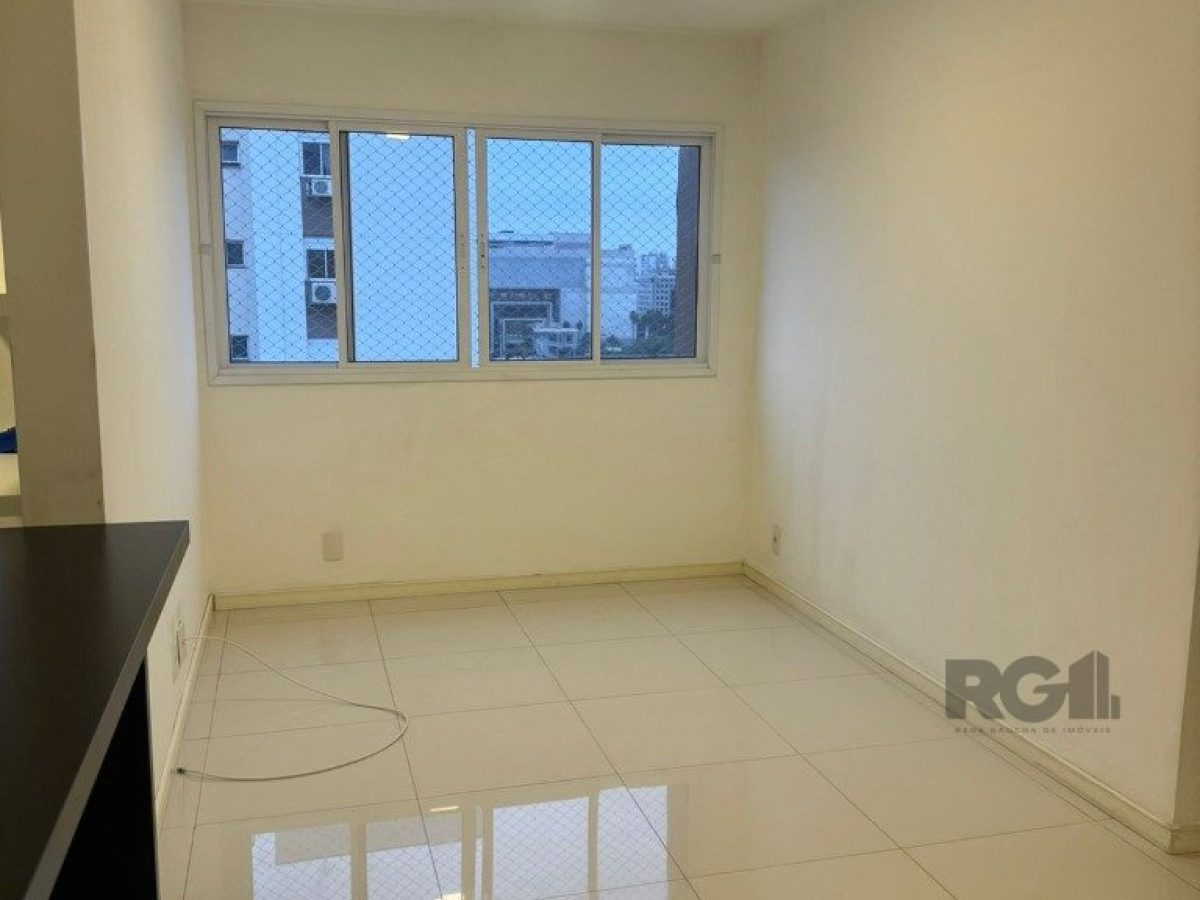 Apartamento à venda com 55m², 2 quartos, 1 vaga no bairro Passo d'Areia em Porto Alegre - Foto 1