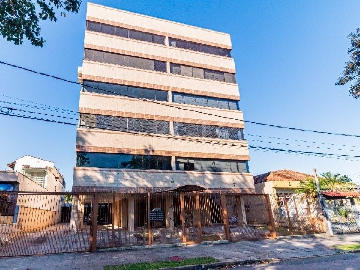 Apartamento à venda com 140m², 3 quartos, 1 suíte no bairro Passo d'Areia em Porto Alegre - Foto 1