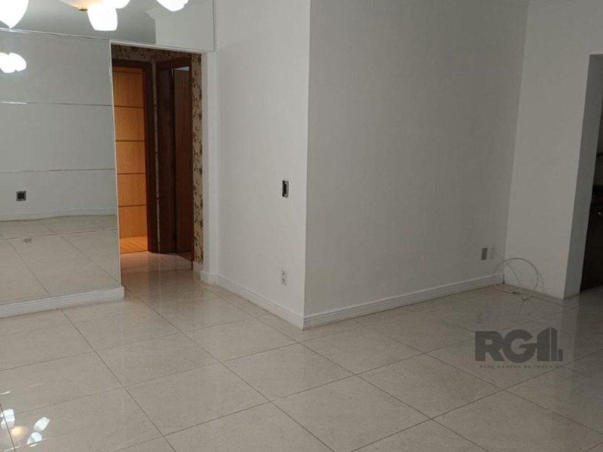 Apartamento à venda com 89m², 2 quartos, 1 suíte, 2 vagas no bairro Tristeza em Porto Alegre - Foto 1