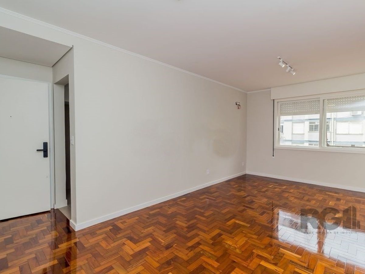 Apartamento à venda com 94m², 3 quartos, 1 suíte, 1 vaga no bairro Higienópolis em Porto Alegre - Foto 1