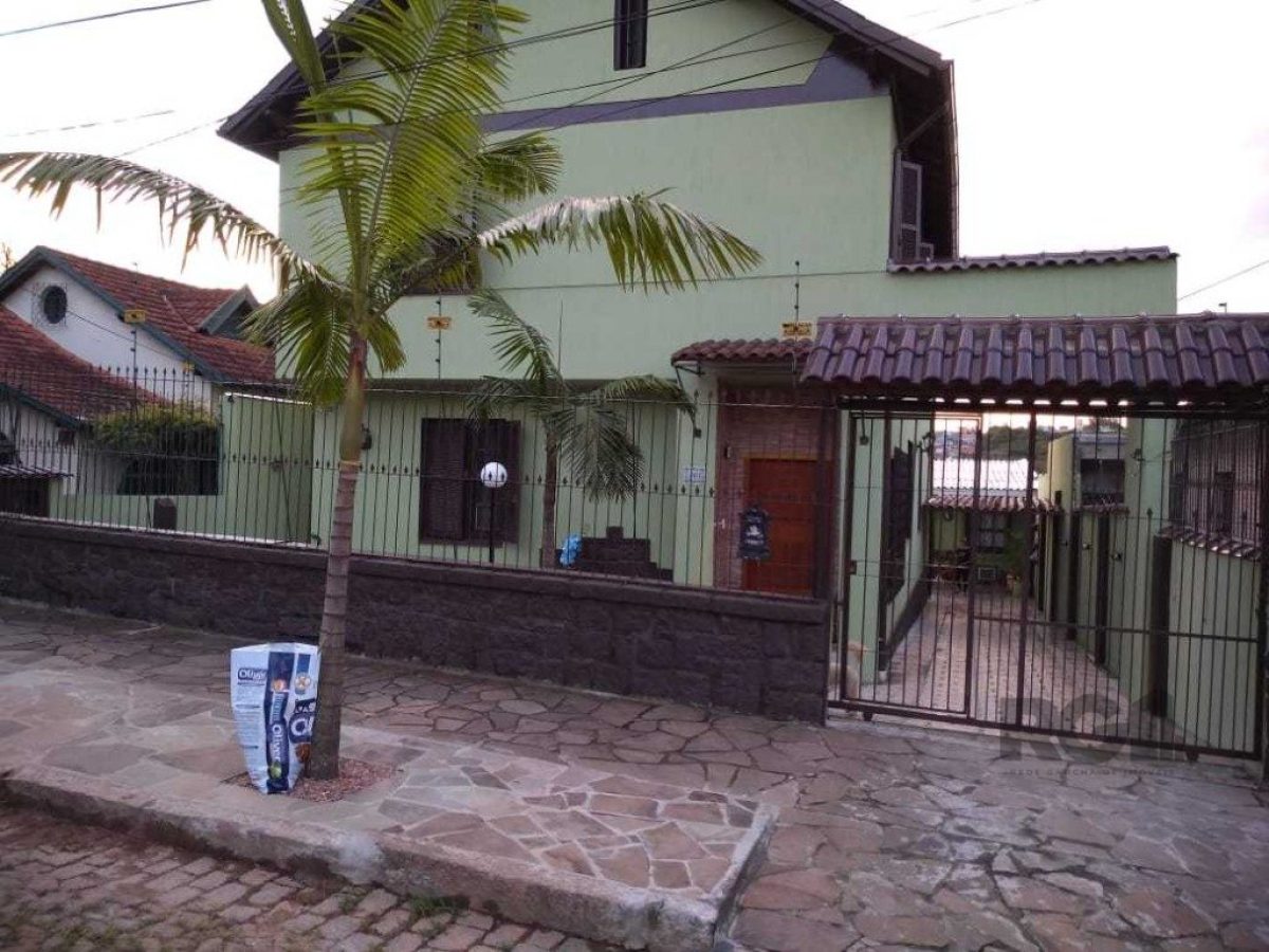 Casa à venda com 338m², 11 quartos, 3 suítes, 4 vagas no bairro Santa Tereza em Porto Alegre - Foto 1