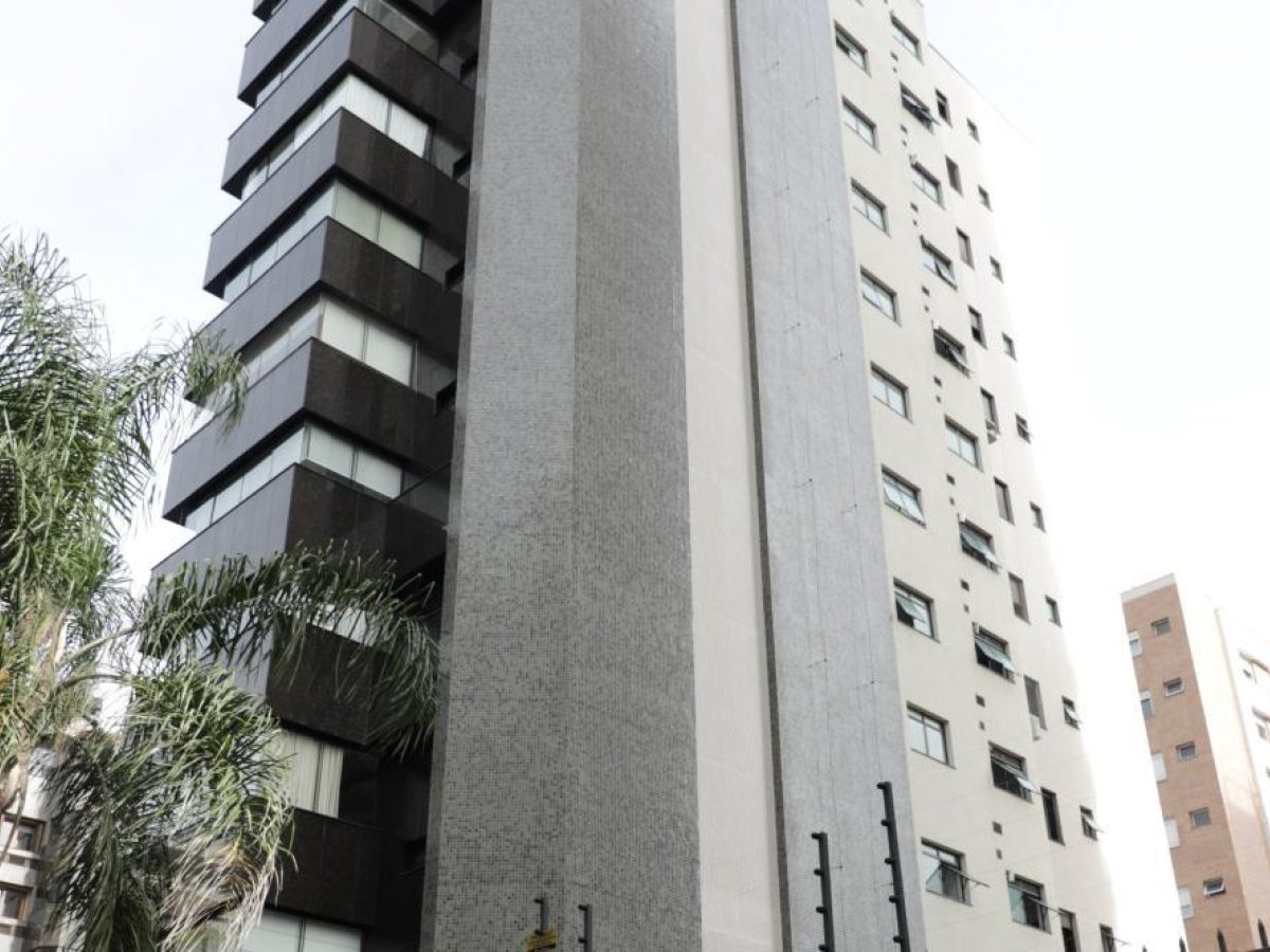 Apartamento à venda com 148m², 3 quartos, 1 suíte, 3 vagas no bairro Petrópolis em Porto Alegre - Foto 1