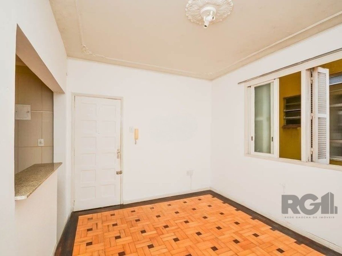 Apartamento à venda com 62m², 2 quartos no bairro Santana em Porto Alegre - Foto 1