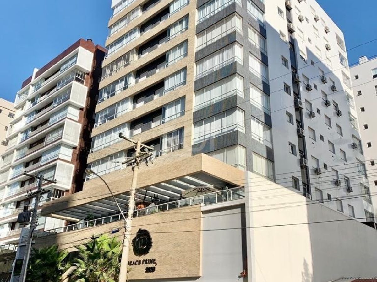 Apartamento à venda com 140m², 3 quartos, 2 suítes, 2 vagas no bairro Centro em Capão da Canoa - Foto 1