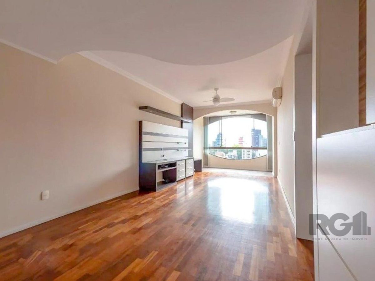 Apartamento à venda com 111m², 3 quartos, 1 vaga no bairro Petrópolis em Porto Alegre - Foto 1