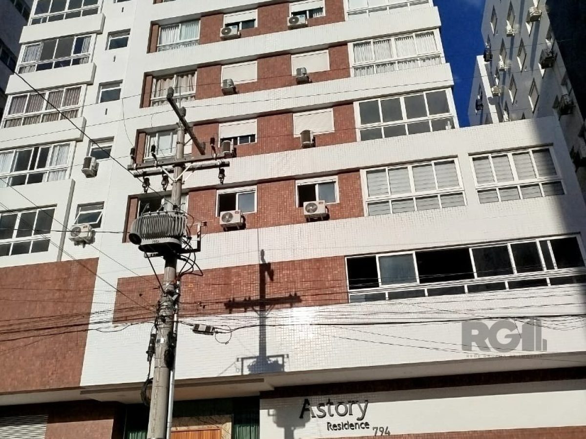 Apartamento à venda com 46m², 1 quarto, 1 vaga no bairro Centro em Capão da Canoa - Foto 1