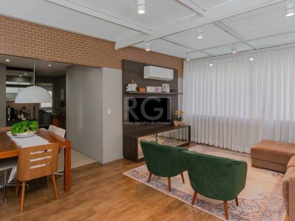 Apartamento à venda com 105m², 3 quartos, 1 suíte, 1 vaga no bairro Floresta em Porto Alegre - Foto 1