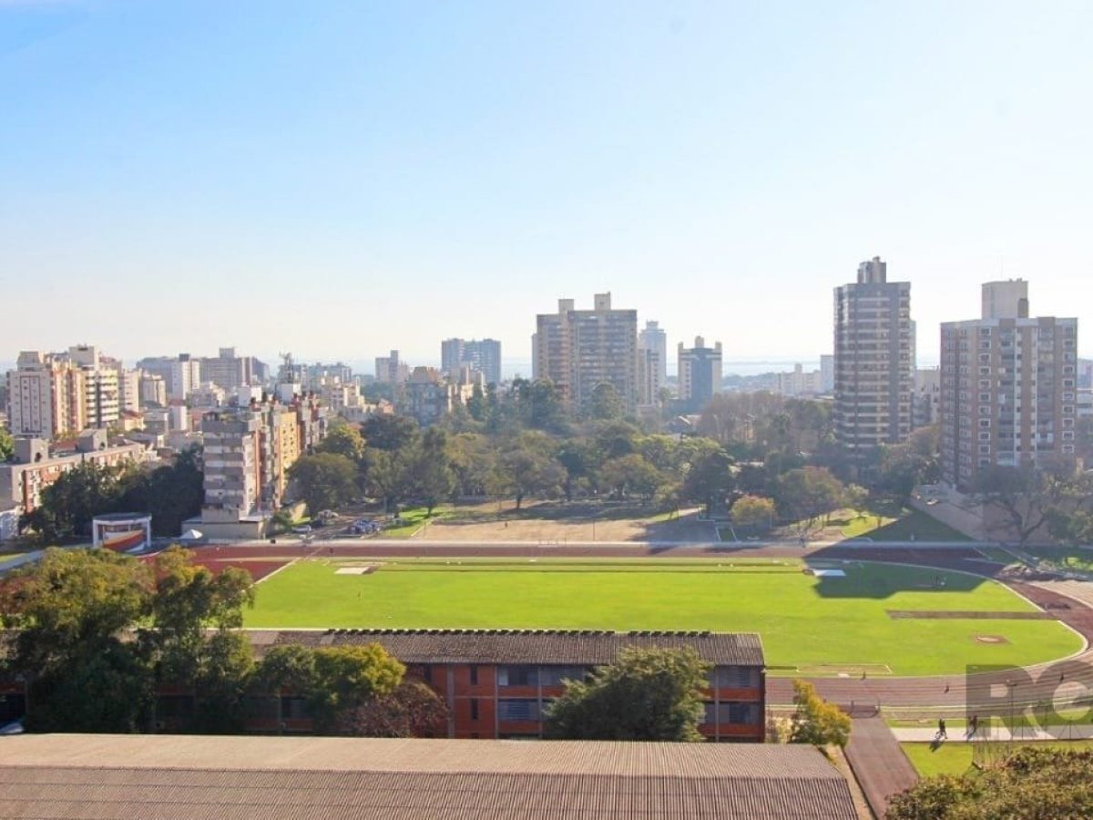 Apartamento à venda com 76m², 2 quartos, 1 suíte, 2 vagas no bairro Menino Deus em Porto Alegre - Foto 1