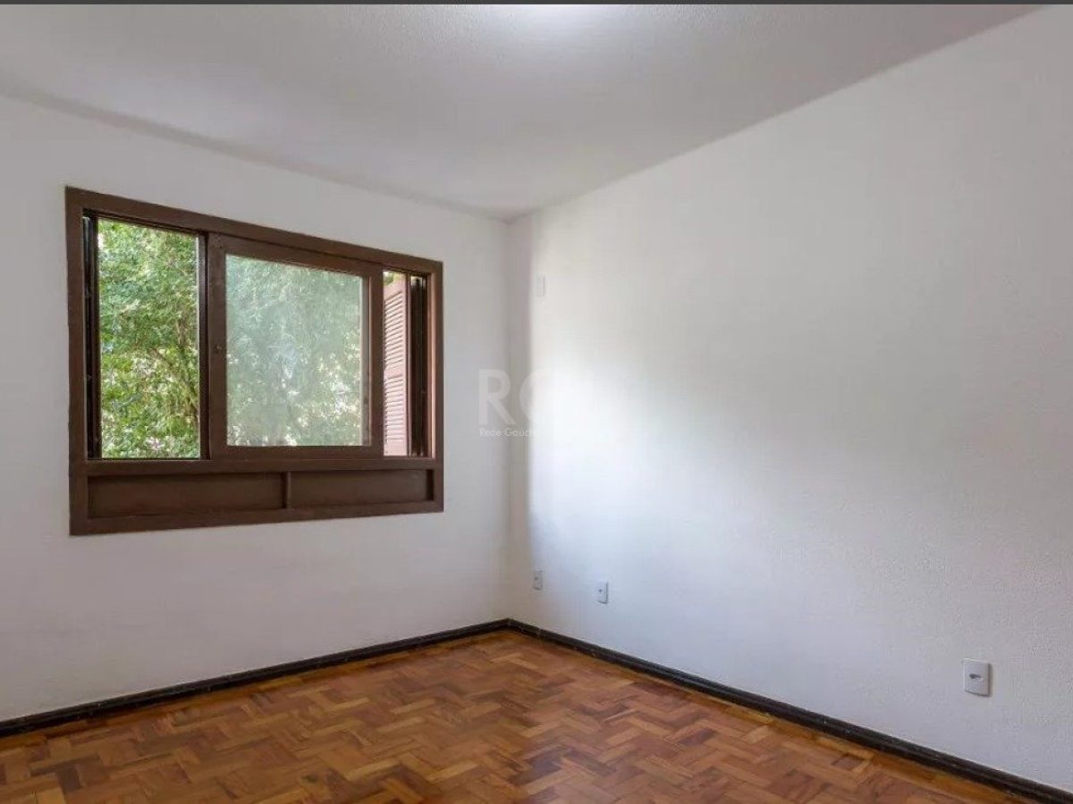 Apartamento à venda com 72m², 2 quartos no bairro Azenha em Porto Alegre - Foto 1