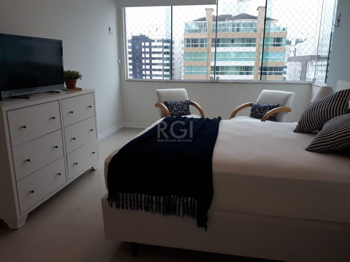 Apartamento à venda com 73m², 2 quartos, 1 suíte, 1 vaga no bairro Navegantes em Capão da Canoa - Foto 1