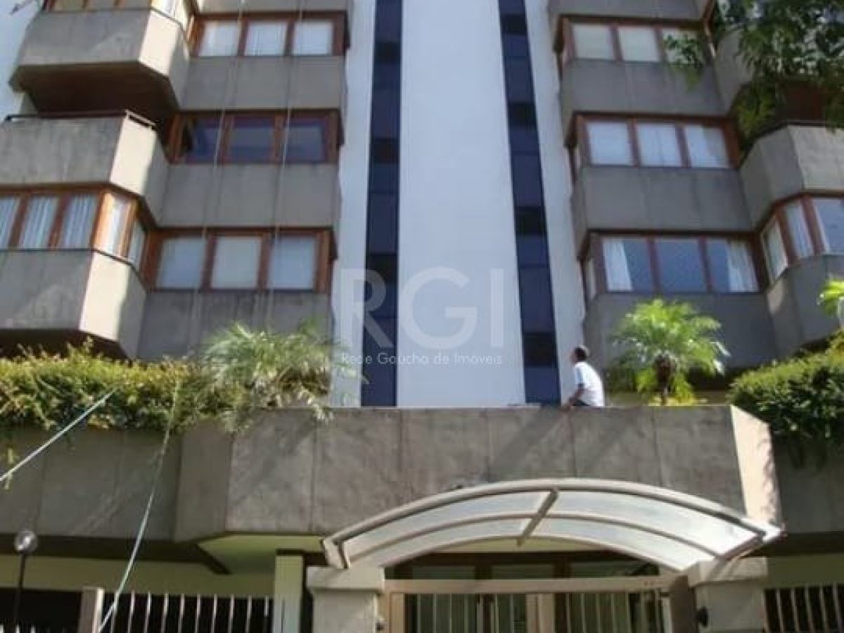 Apartamento à venda com 136m², 3 quartos, 1 suíte, 2 vagas no bairro Chácara das Pedras em Porto Alegre - Foto 1