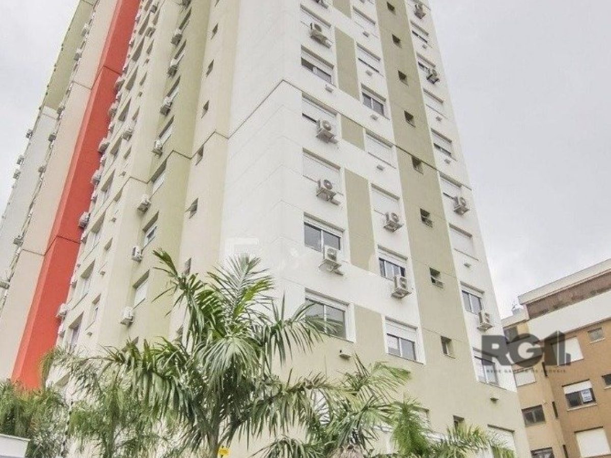 Apartamento à venda com 75m², 2 quartos, 1 suíte, 1 vaga no bairro Santana em Porto Alegre - Foto 1