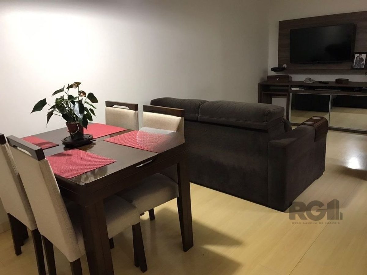 Apartamento à venda com 78m², 2 quartos, 1 suíte, 1 vaga no bairro Jardim Botânico em Porto Alegre - Foto 1