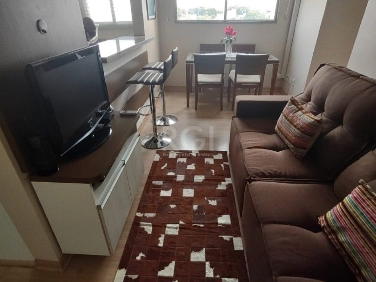 Apartamento à venda com 69m², 3 quartos, 1 suíte, 1 vaga no bairro Jardim Planalto em Porto Alegre - Foto 1