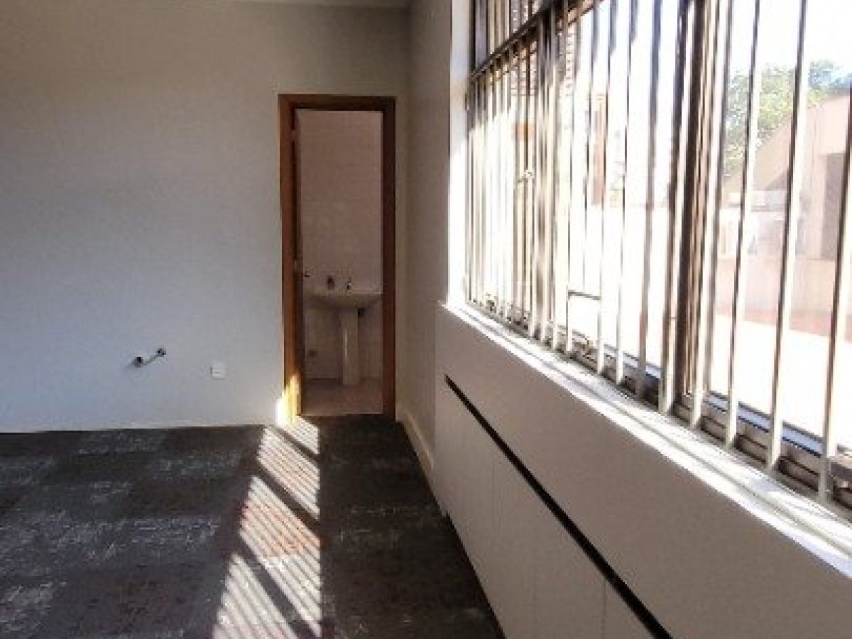 Conjunto/Sala à venda com 43m² no bairro Moinhos de Vento em Porto Alegre - Foto 1