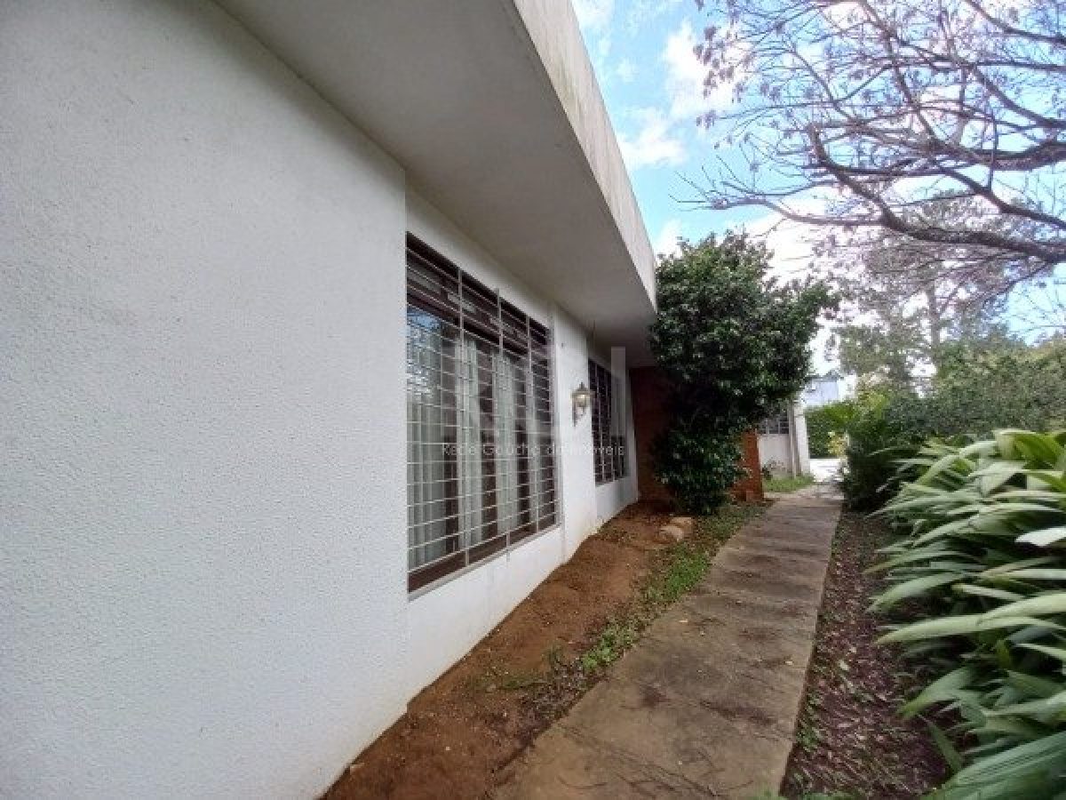 Casa à venda com 250m² no bairro Chácara das Pedras em Porto Alegre - Foto 1