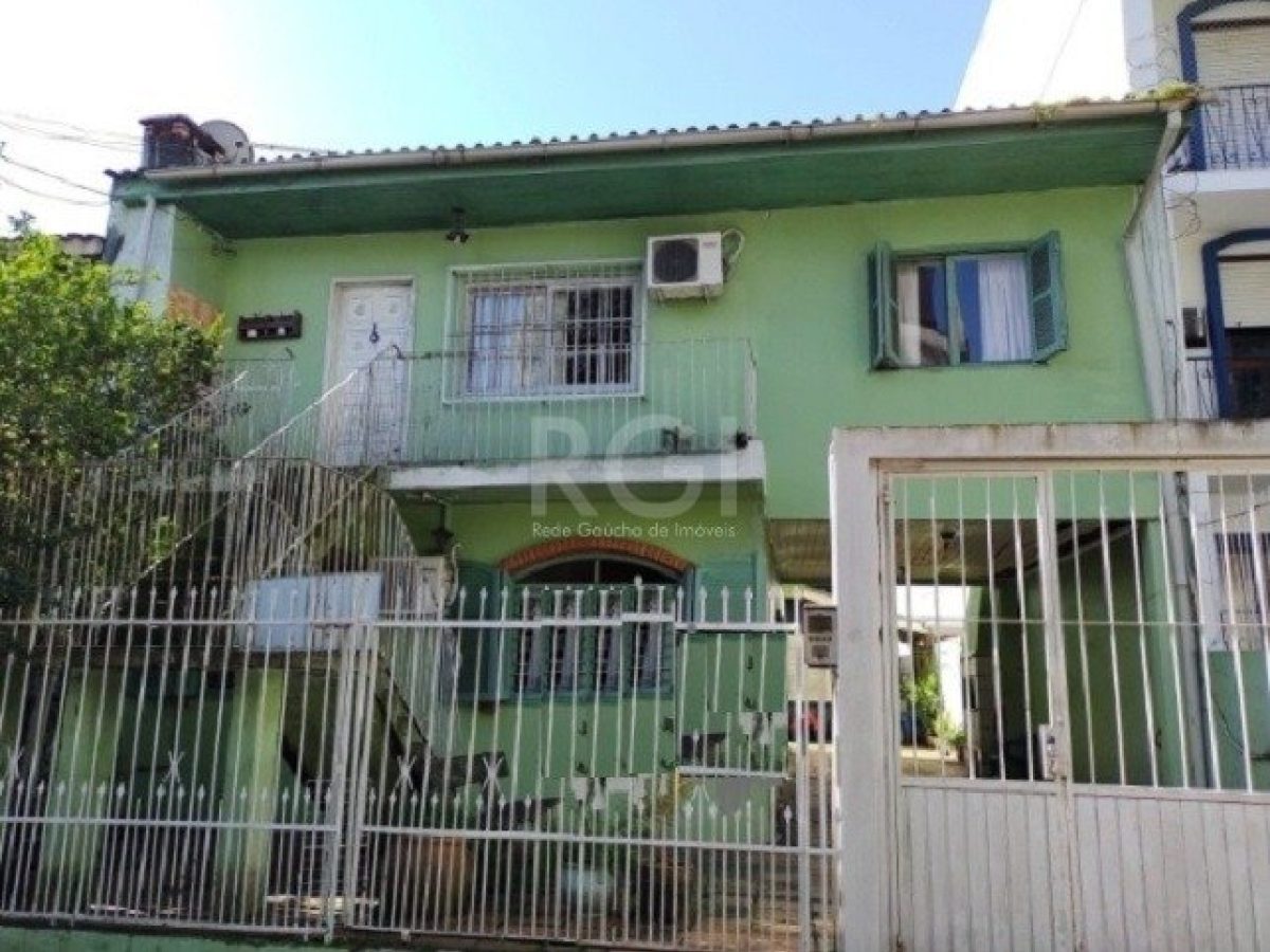 Casa à venda com 91m², 4 quartos, 2 vagas no bairro Petrópolis em Porto Alegre - Foto 1