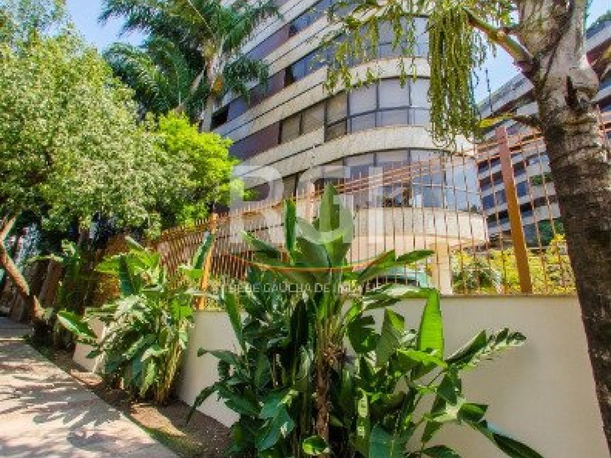 Apartamento à venda com 257m², 3 quartos, 3 suítes, 3 vagas no bairro Bela Vista em Porto Alegre - Foto 1