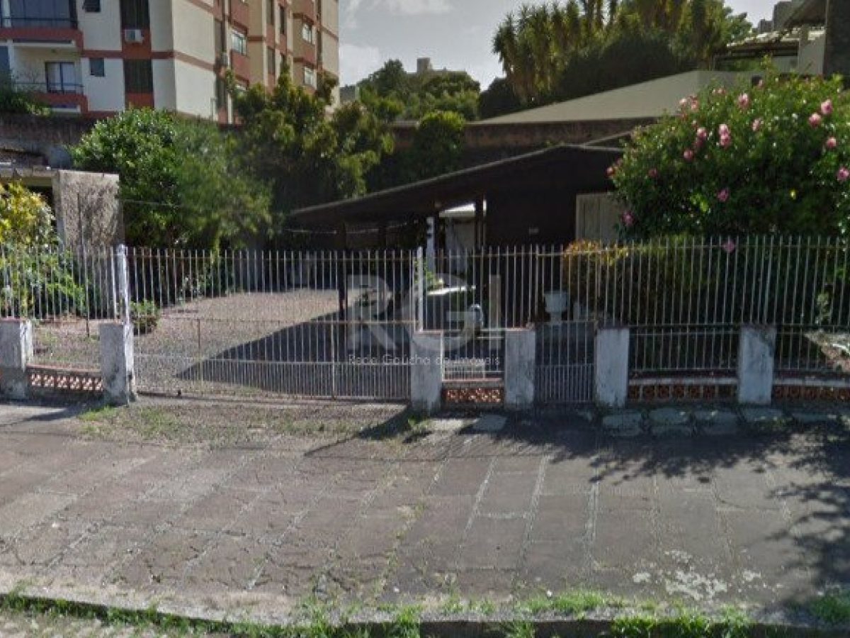 Casa à venda com 220m², 2 quartos, 2 vagas no bairro Tristeza em Porto Alegre - Foto 1