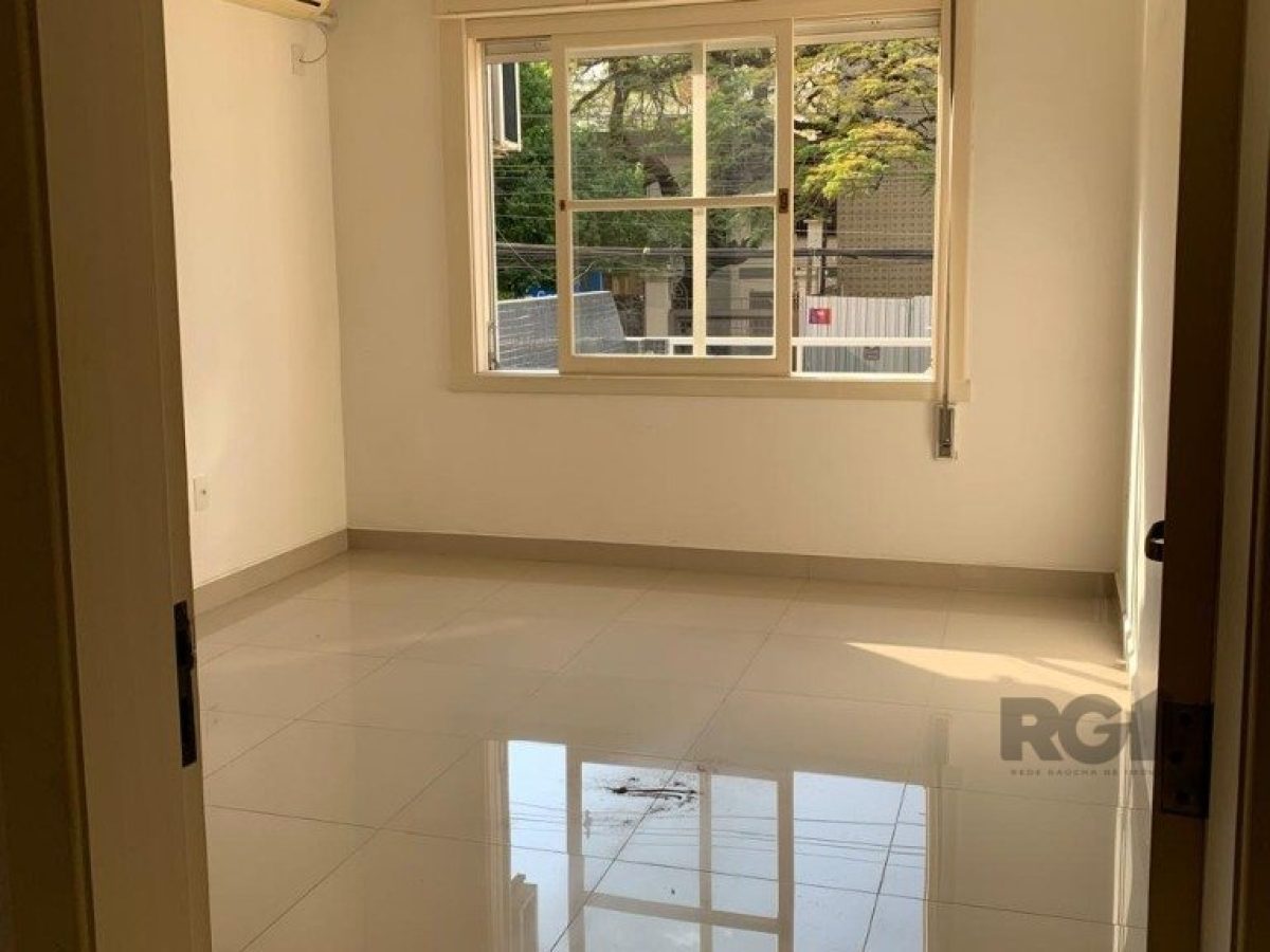 Apartamento à venda com 194m², 3 quartos, 3 suítes, 1 vaga no bairro Auxiliadora em Porto Alegre - Foto 1