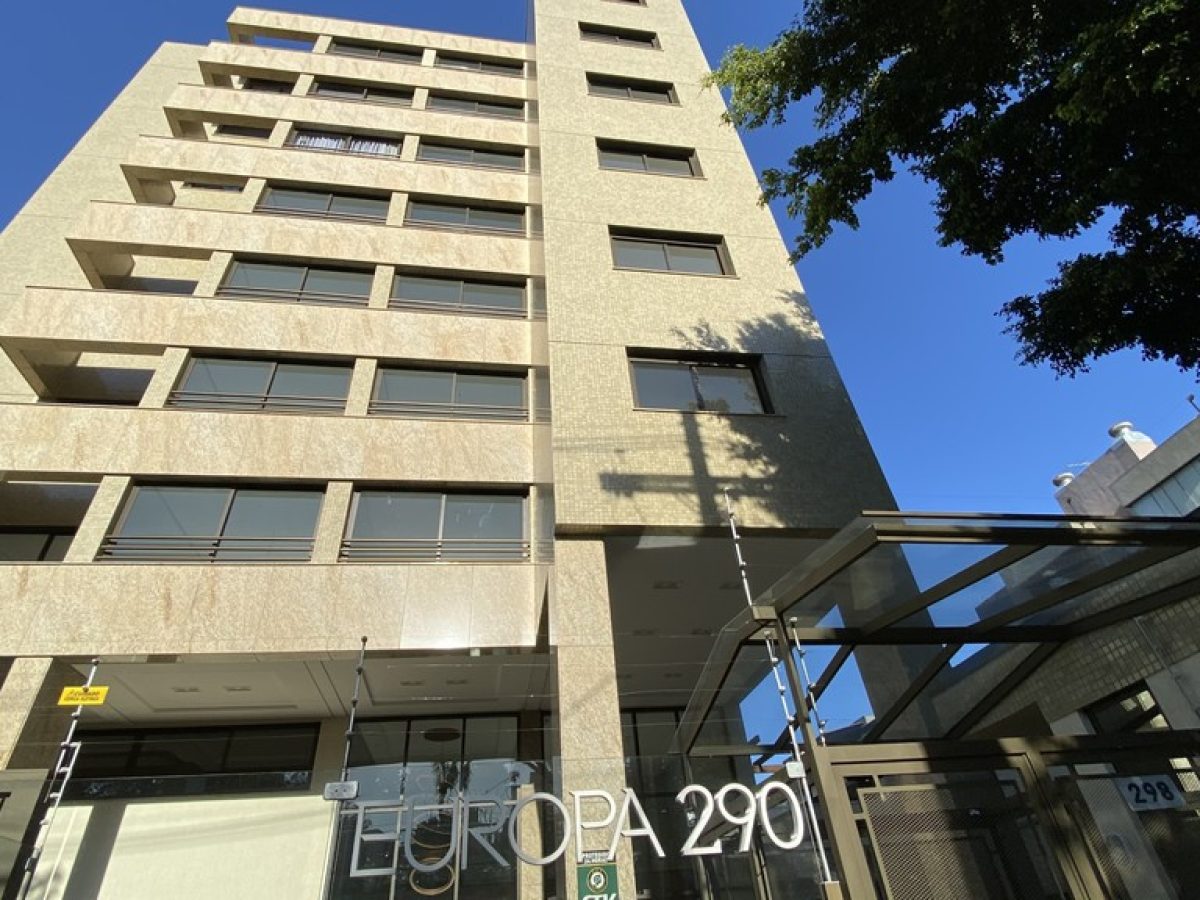 Apartamento à venda com 78m², 2 quartos, 2 suítes, 1 vaga no bairro Petrópolis em Porto Alegre - Foto 1