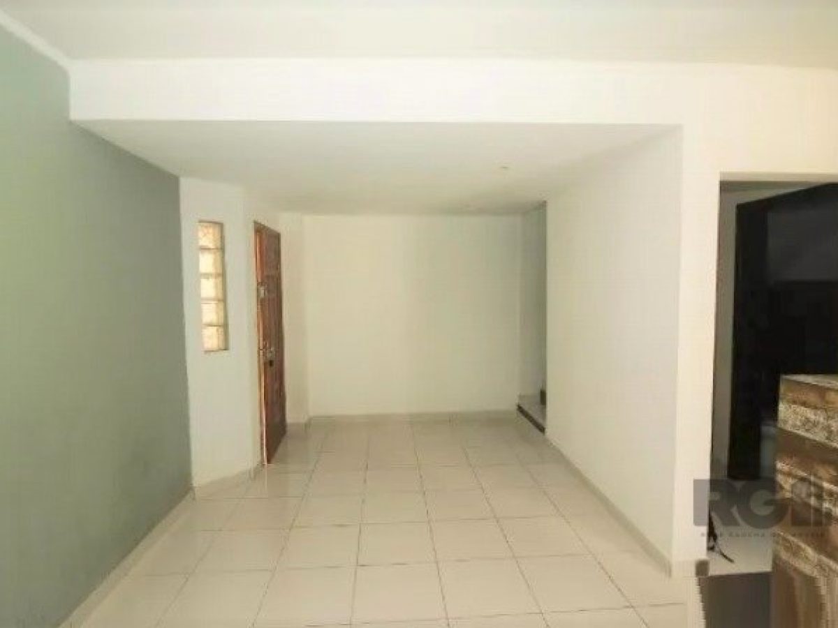 Casa Condominio à venda com 80m², 3 quartos, 1 vaga no bairro Partenon em Porto Alegre - Foto 1