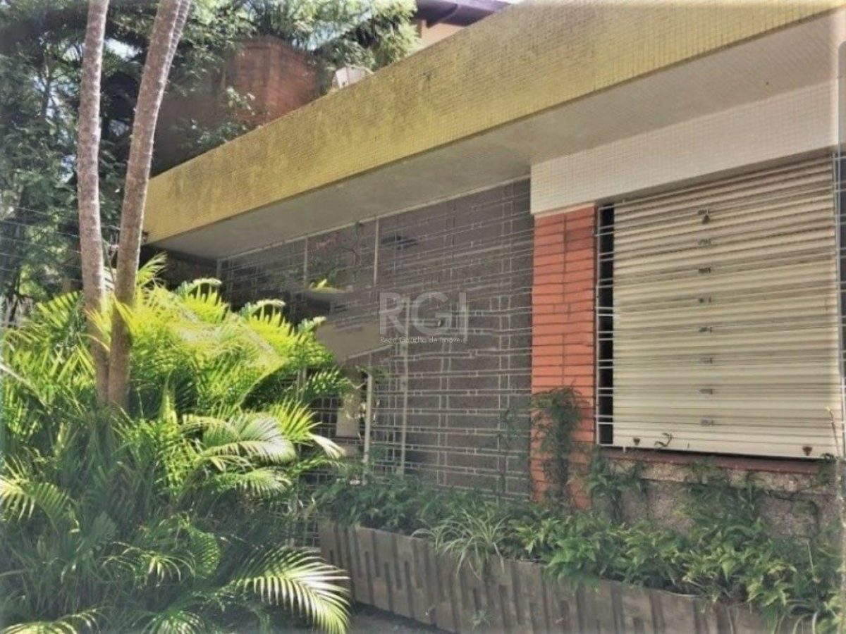 Casa à venda com 280m², 3 quartos, 1 suíte, 4 vagas no bairro Menino Deus em Porto Alegre - Foto 1