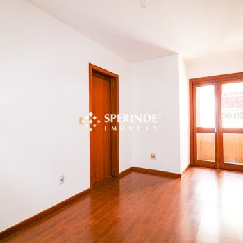 Apartamento para alugar com 43m², 1 quarto, 1 vaga no bairro Azenha em Porto Alegre